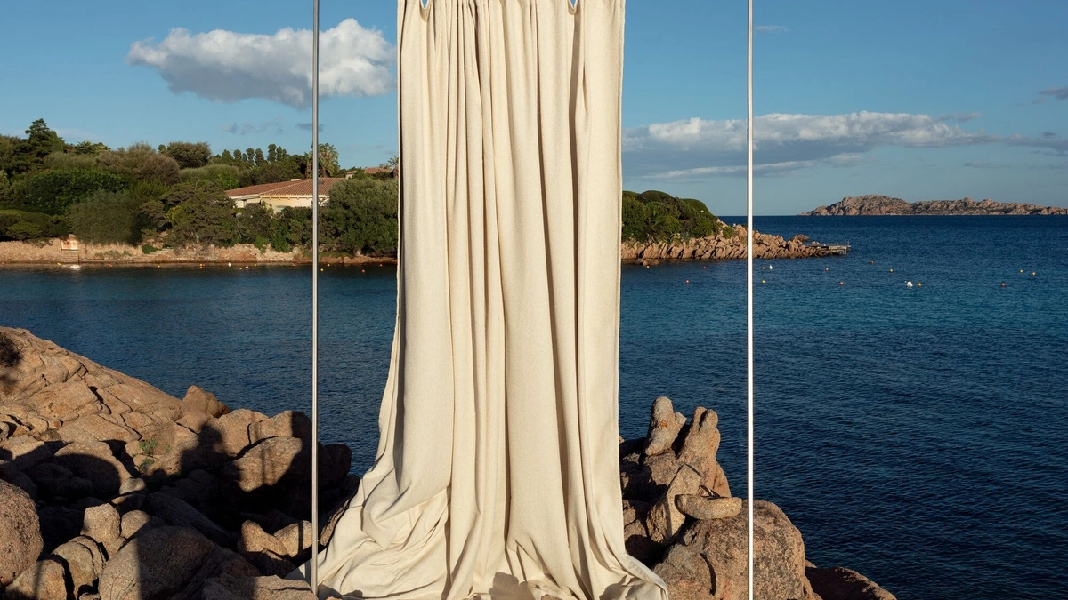 Tenda Benu Sand Recycled FR di Christian Fischbacher