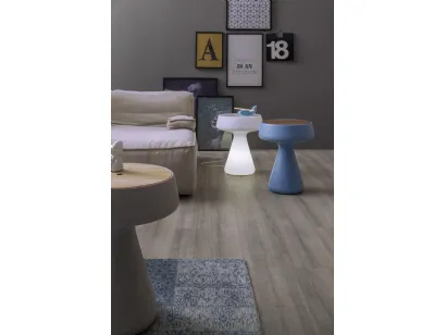 Tavolino di design in polietilene con top in legno Maki di Tonin Casa