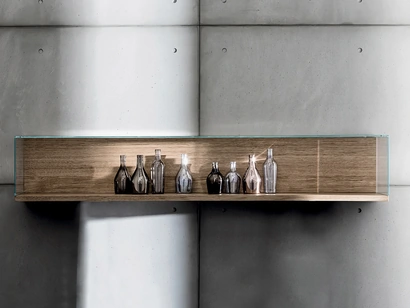 Mensole Nest Wall in legno con copertura in vetro di Sovet