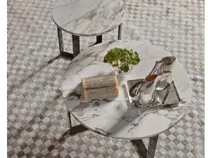 Tavolino con piano in marmo e struttura in metallo GATWICK di Rosini