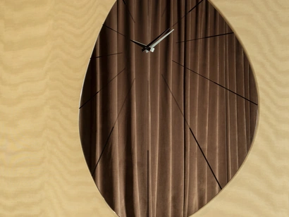 Orologio Enigma in vetro a specchio di Tonin Casa