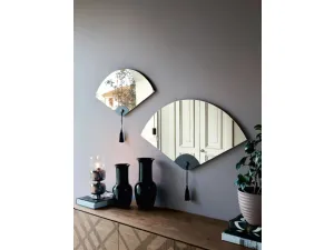 Specchio di design Winderly con particolare in legno di Tonin Casa