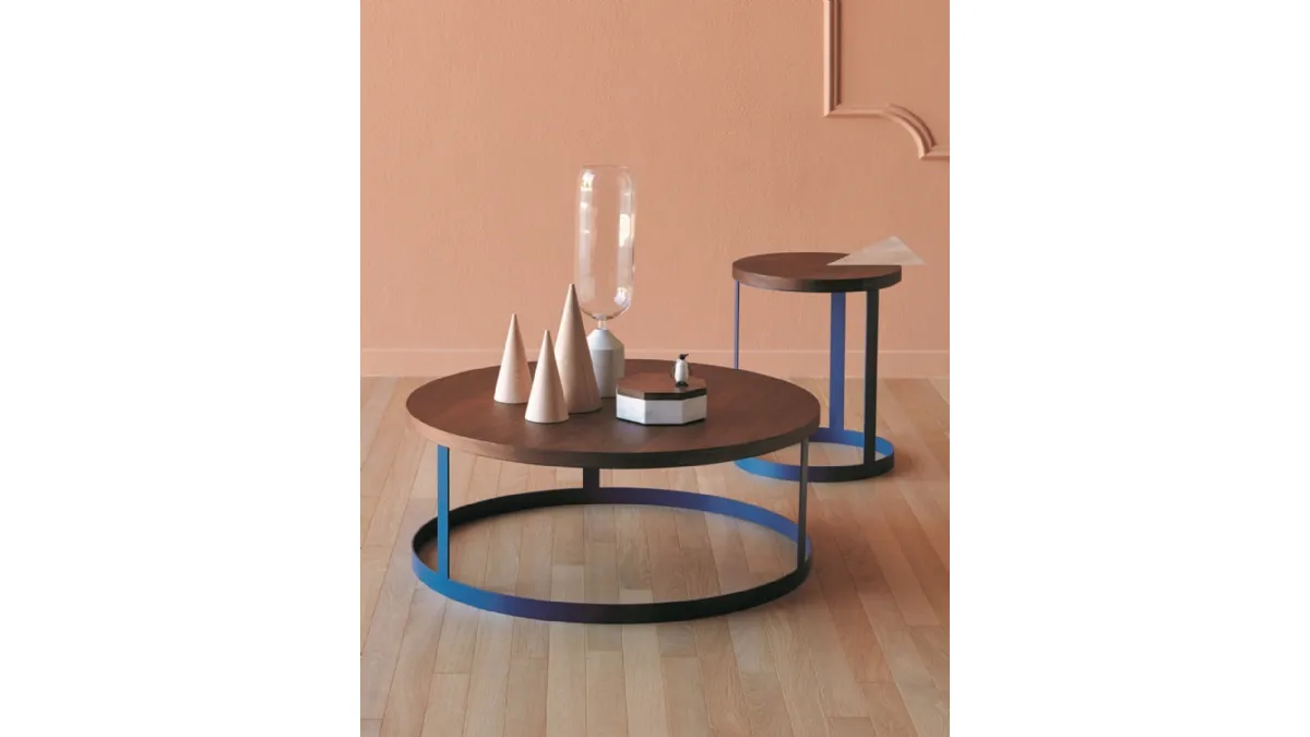Tavolino tondo con top in legno e base in metallo laccato Zero di Miniforms
