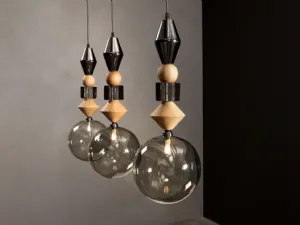 Lampadario con elementi in vetro e legno Pandora Light di Tonin Casa