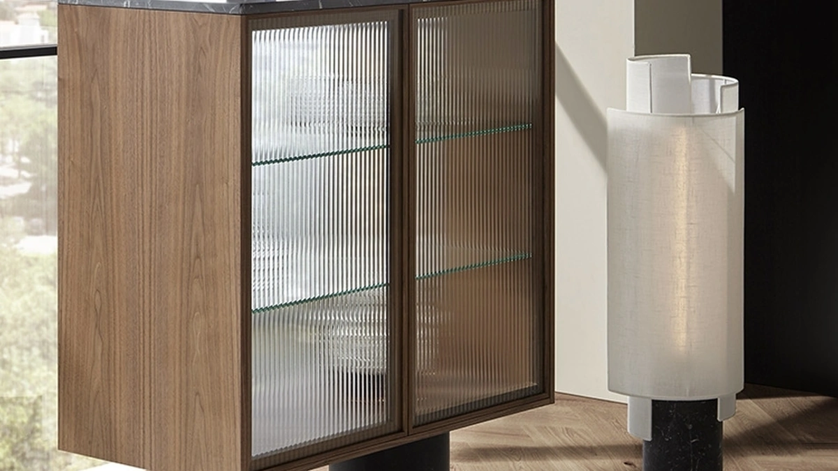 Lampada Rio Floor in tessuto con base in marmo di Punt Mobles