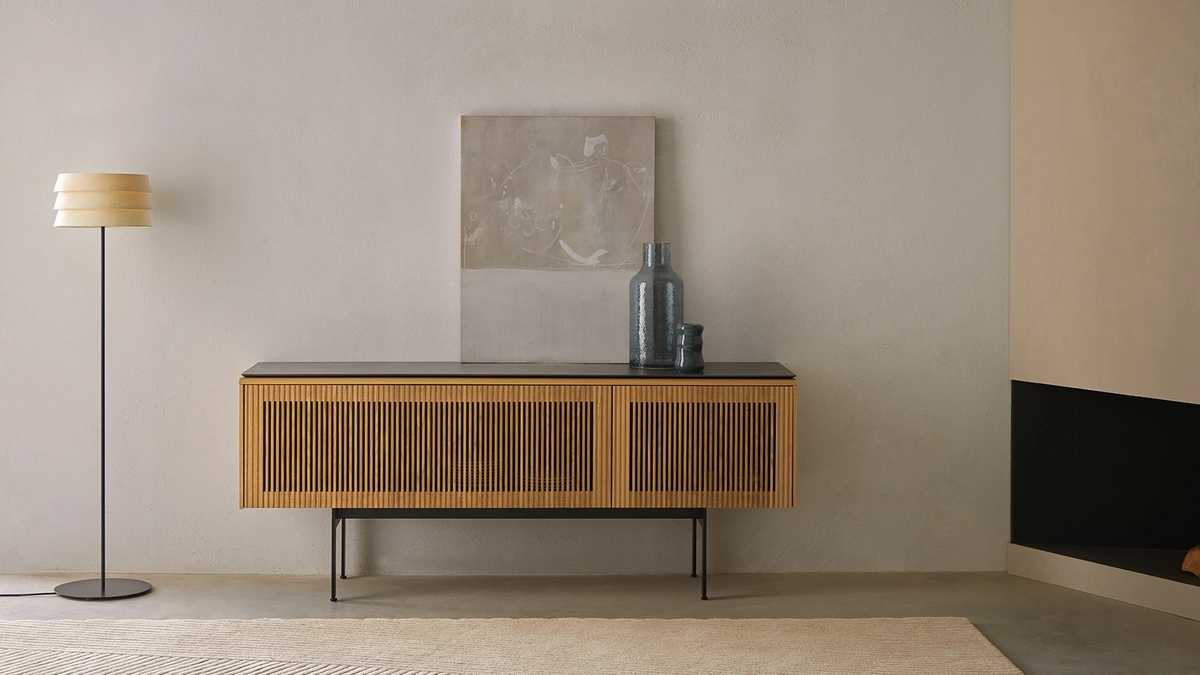 Lampada Sussex Floor in metallo e legno di Punt Mobles