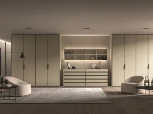 Cabina Armadio in melaminico con ante rivestite in ecopelle di Erba