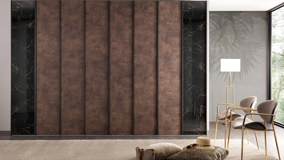 Armadio Evolution in legno effetto pelle e vetro effetto marmo di Mobil Più