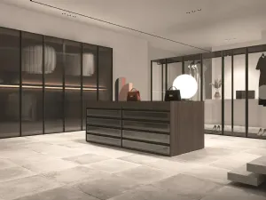 Armadio con ante battenti in vetro Luxe di Erba
