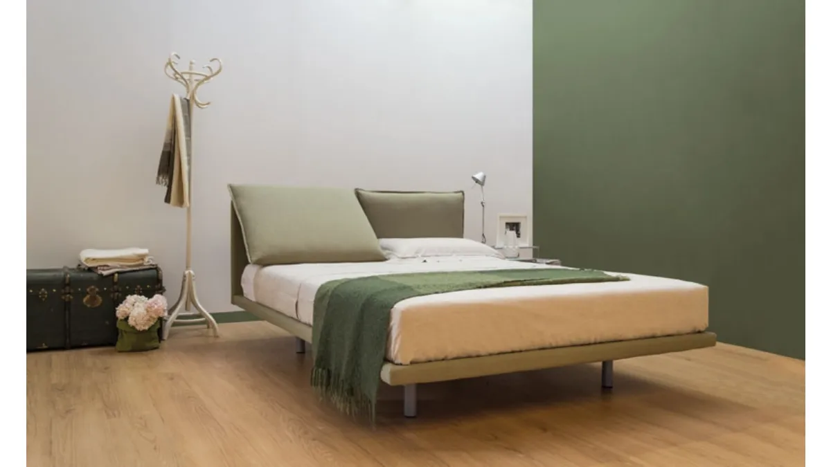 Letto con testiera imbottita Diantha di Art Salotti