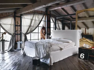 Letto moderno con testiera Chloè di Noctis