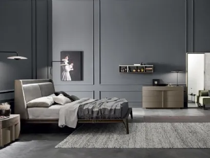 Letto con testiera imbottita Royal in ecopelle e legno di Ballancin