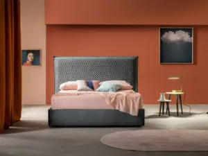 Letto Ventura Maxi con testiera importante di Ennerev
