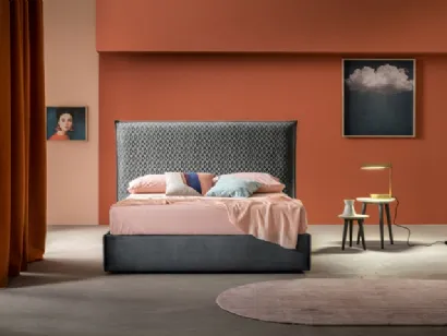 Letto Ventura Maxi con testiera importante di Ennerev