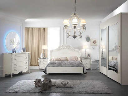 Letto in Frassino Bianco con testiera intagliata Viola di Mobil Più