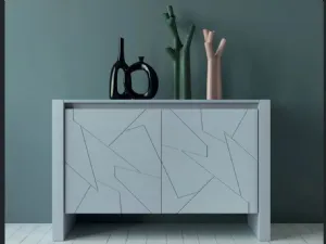 Madia Diagona Art 1751 con ante intagliate in legno laccato grigio di Fratelli Mirandola