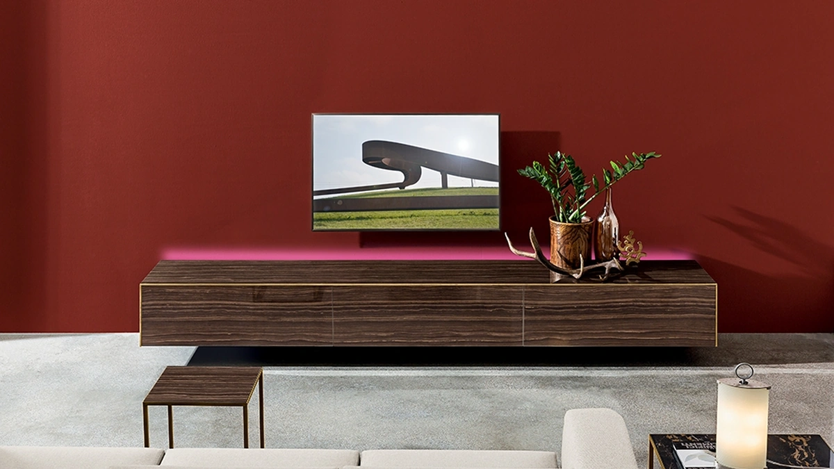 Madia sospesa in legno Magda di Sovet