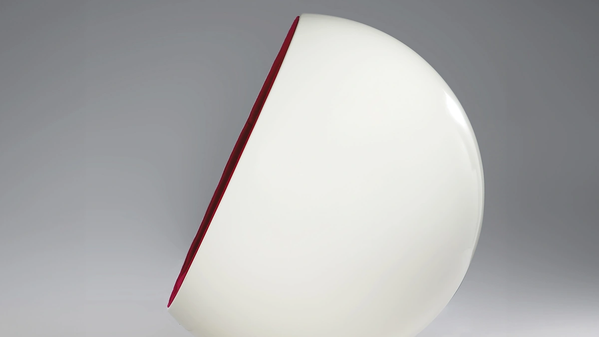 Poltrona Circle in fibra di vetro bianca  e interno in tessuto di Sigerico