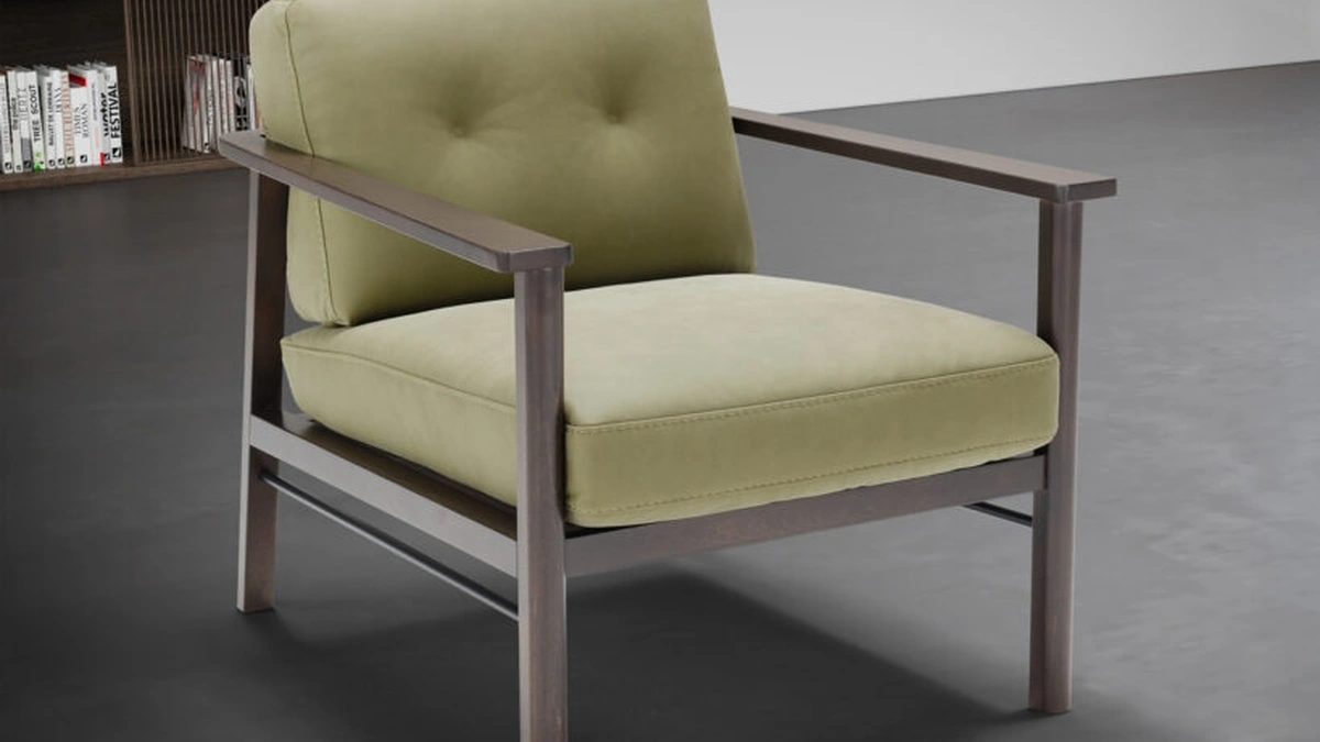 Poltroncina in pelle Lauro di Franco Ferri