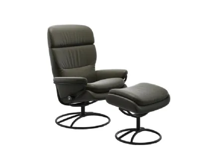 Poltrona Rome in pelle imbottita con poggiatesta regolabile di Stressless