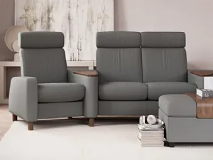 Divano lineare in tessuto con particolari in legno Arion 19 A10 di Stressless