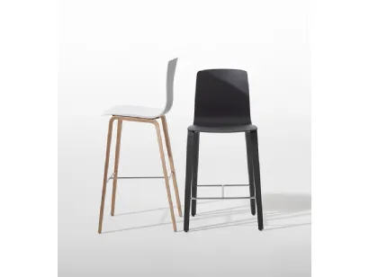 Sgabello Aava Counter Stool di Arper