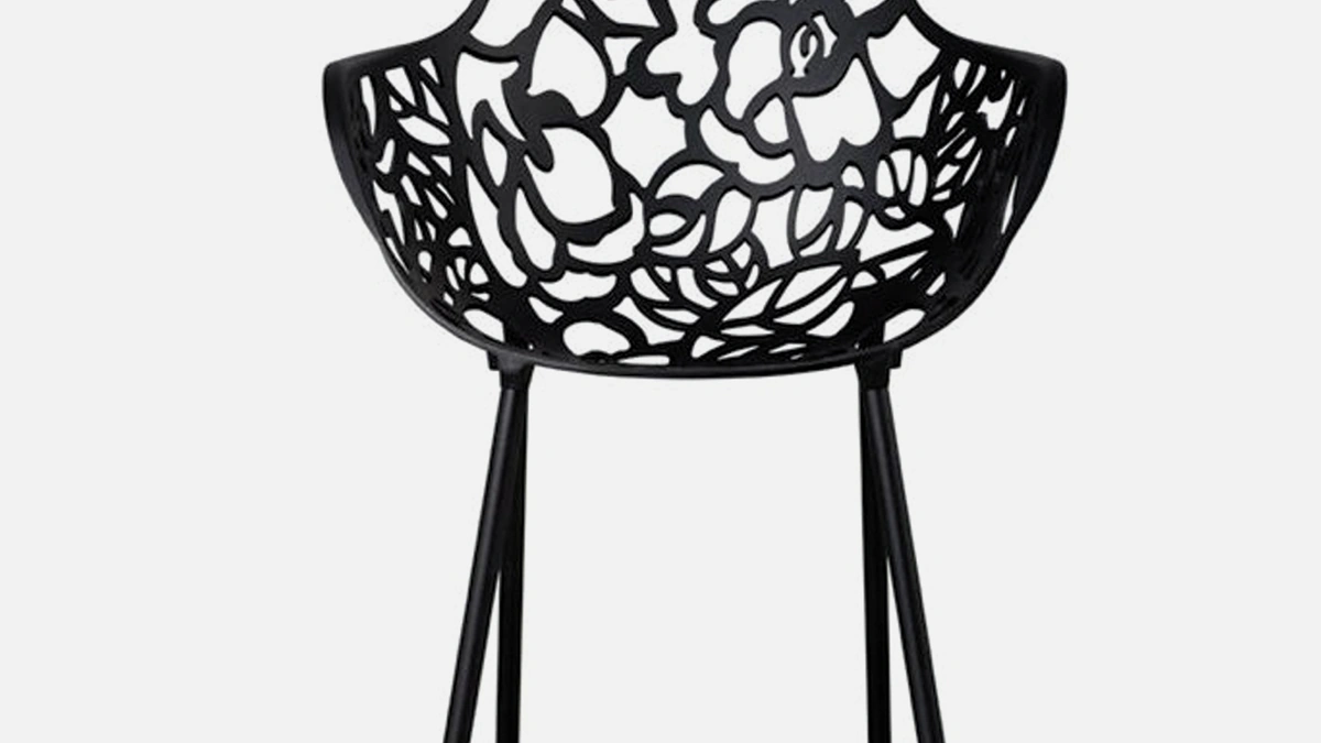 Sedia Magnolia in alluminio laccato nero di Sigerico