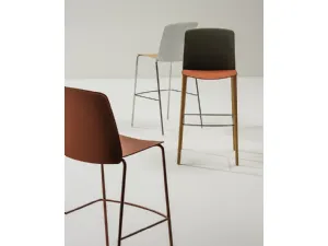 Sgabello Mixu bar stool di Arper