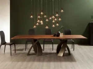 Tavolo Big Eliseo con doppia base in metallo e top legno di Tonin Casa