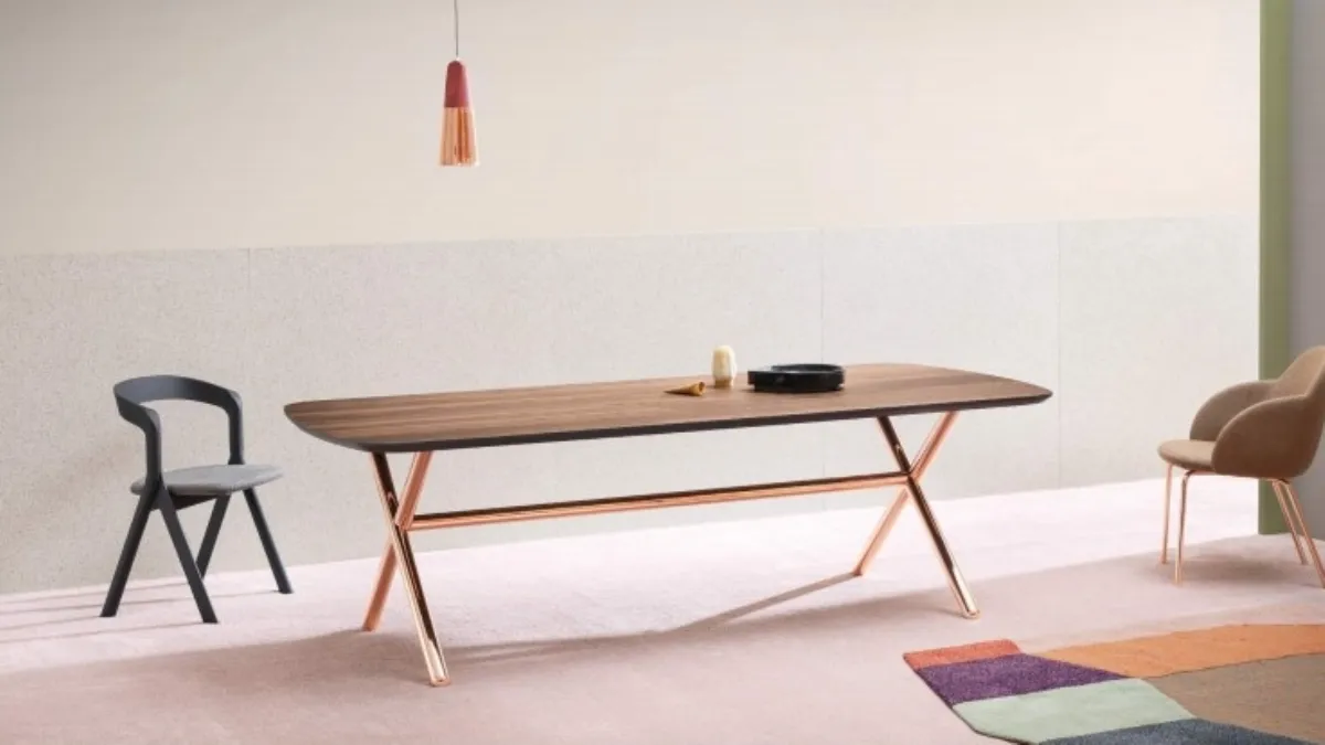 Tavolo moderno con piano in rovere Emile di Miniforms