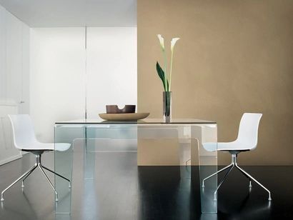 Tavolo Frog realizzato in vetro trasparente curvato di Sovet