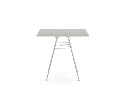 Tavolo Leaf Table di Arper