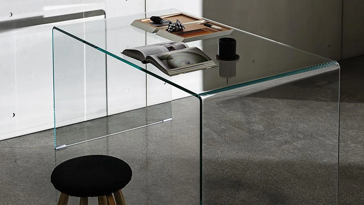 Tavolo Bridge Order in vetro curvato trasparente di Sovet