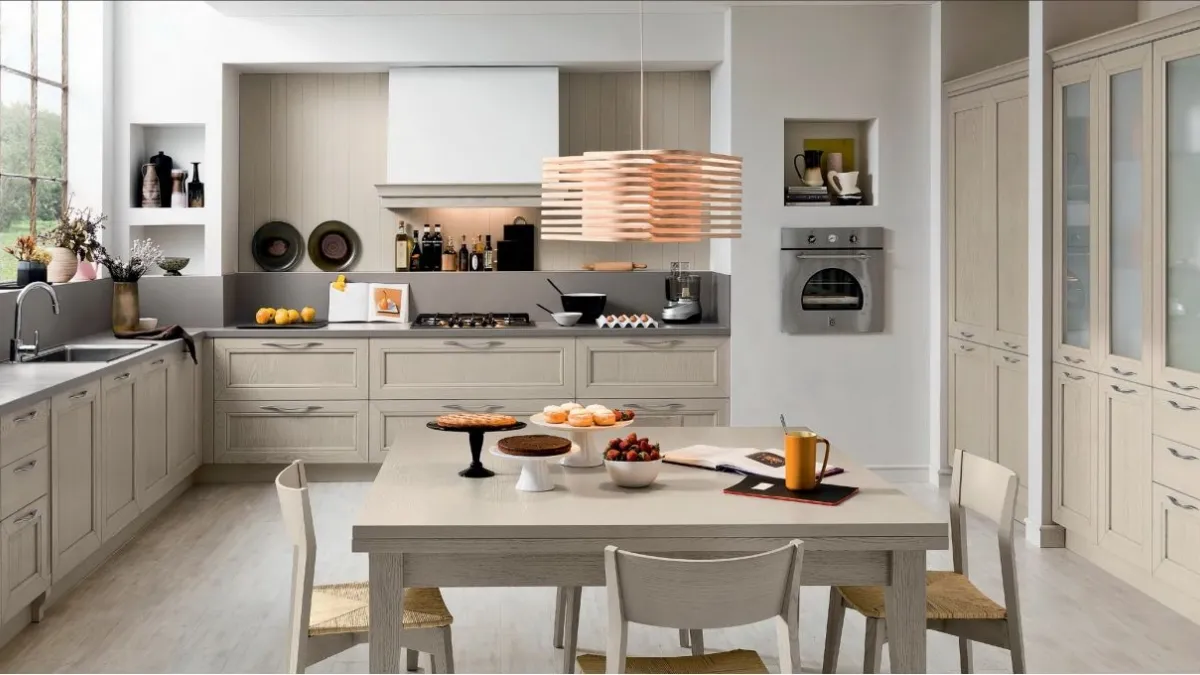 Cucina Classica Free in Frassino laccato Tortora Decape di Lyons Cucine