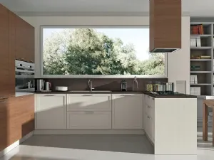 Cucina Moderna con penisola bicolore in laccato bianco opaco e legno naturale Melograno composizione 05 di Le Fablier