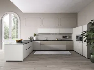 Cucina Moderne con penisola Plana comp 18 in Grigio Perla e Visone opachi di Lyons Cucine