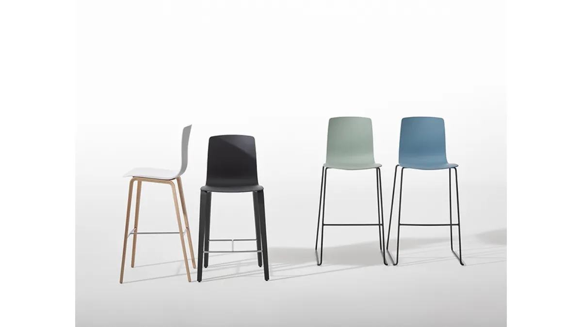 Sgabello da giardino Aava Stool di Arper