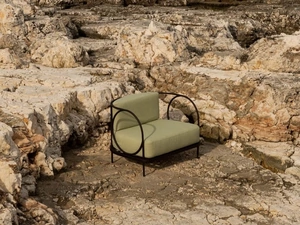 Poltroncina Ariete in metallo e tessuto di Unopiu