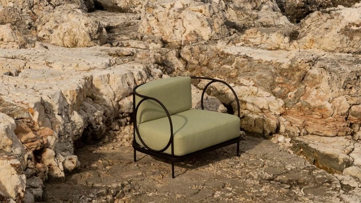 Poltroncina Ariete in metallo e tessuto di Unopiu