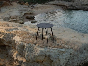 Tavolino Ariete in ferro battuto di Unopiu