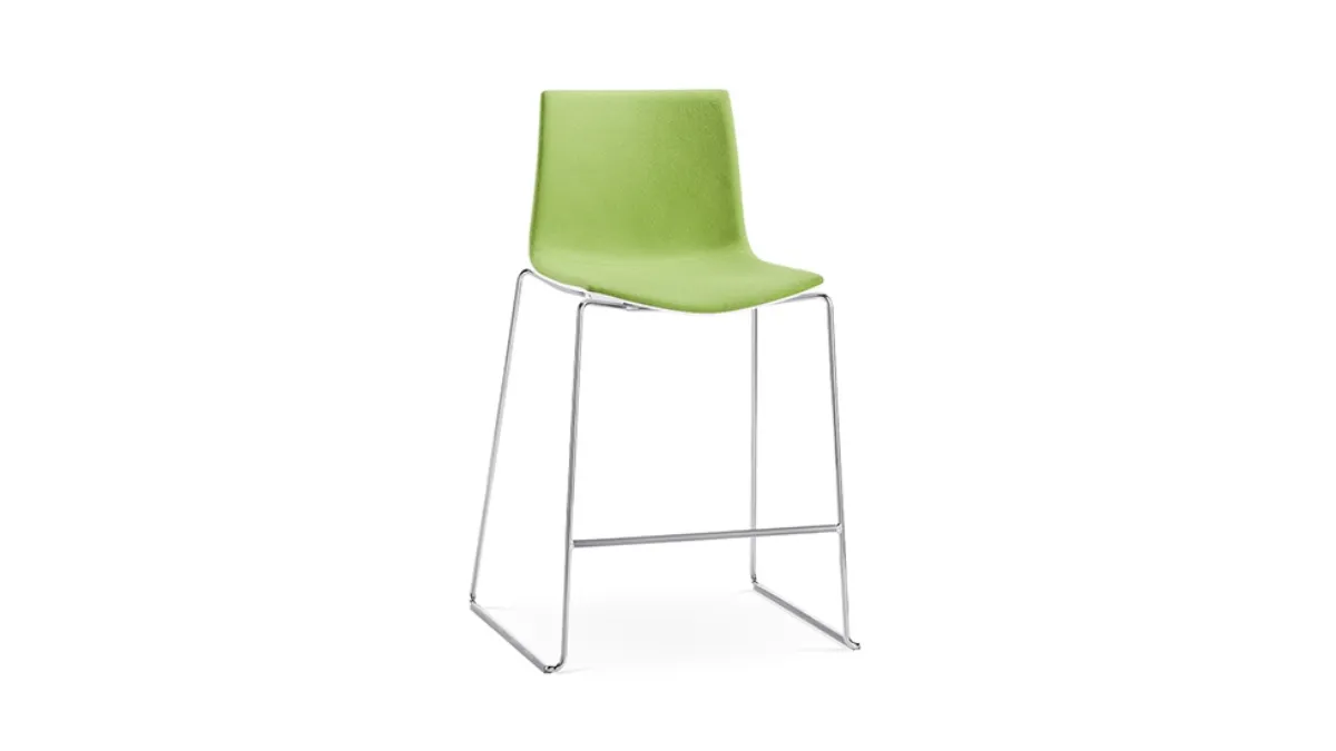 Sgabello da giardino Catifa Stool di Arper