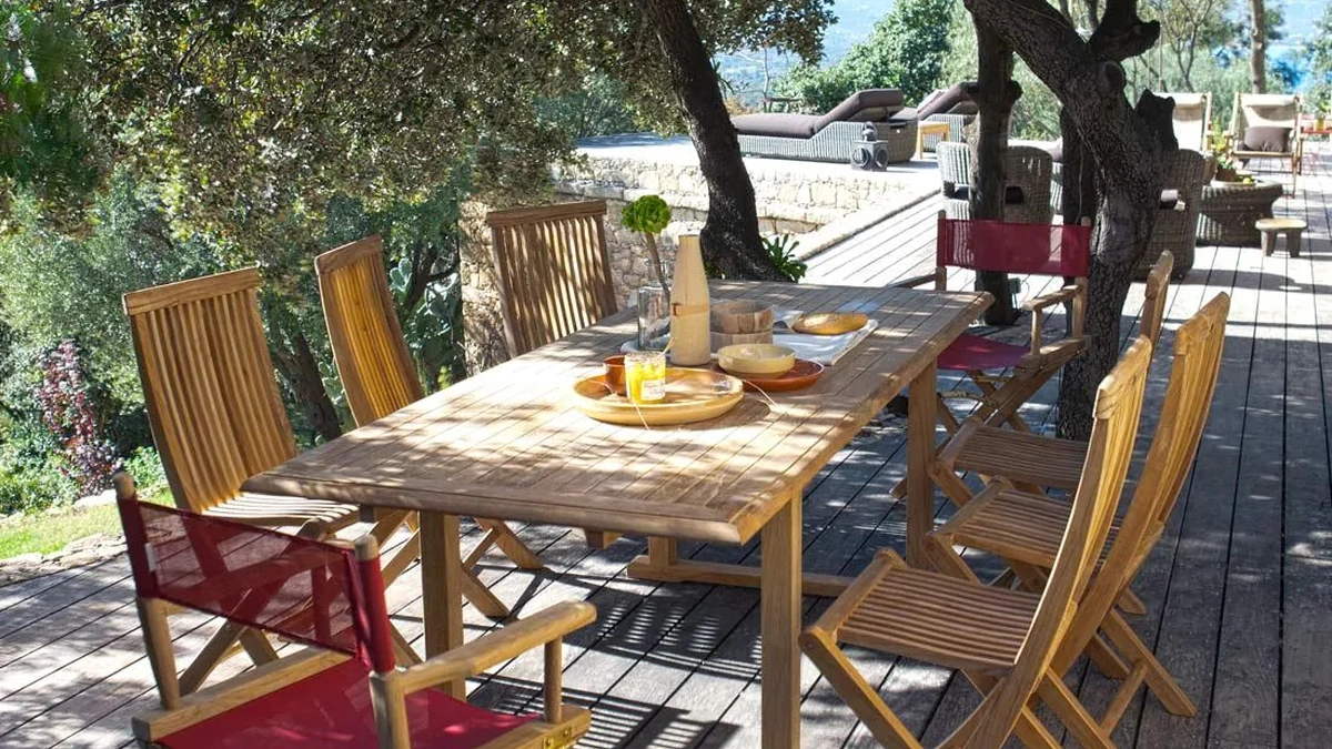 Tavolo Allungabile Chelsea in teak di Unopiu