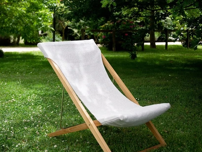 Sdraio Cosette in tessuto e teak di Unopiu