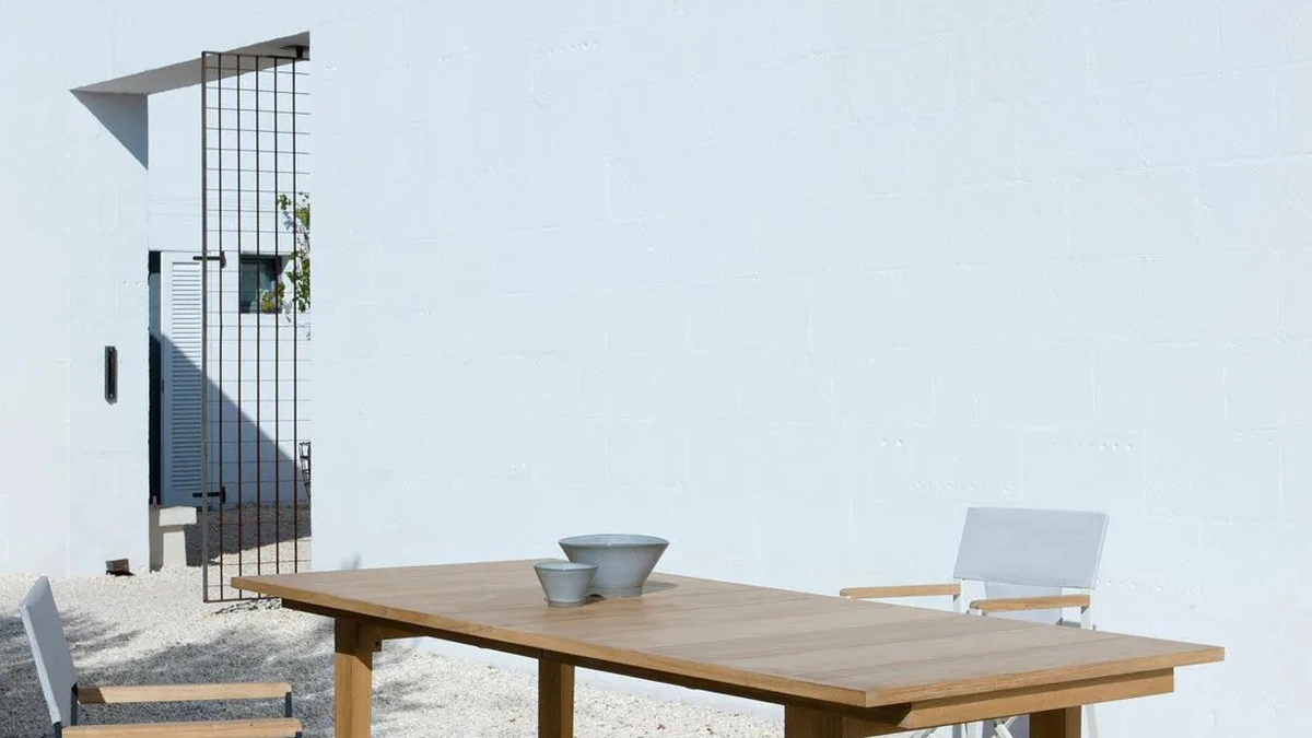 Tavolo Cosette in teak di Unopiu