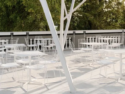 Sedia da giardino Leaf di Arper