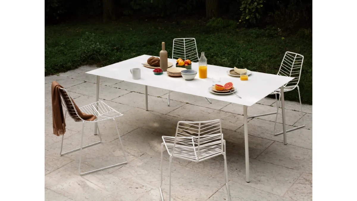 Tavolo outdoor Onemm di Arper