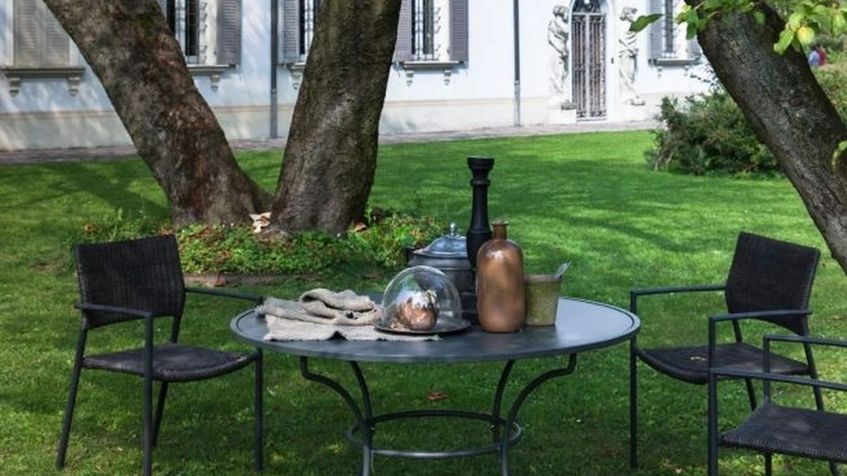 Sedia Experience in fibra sintetica e metallo di Unopiu