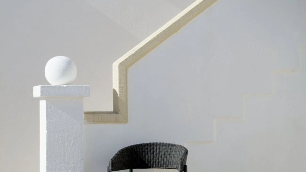 Sedia Experience in fibra sintetica e metallo di Unopiu