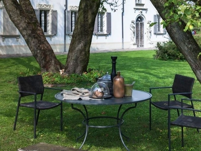 Sedia Experience in fibra sintetica e metallo di Unopiu