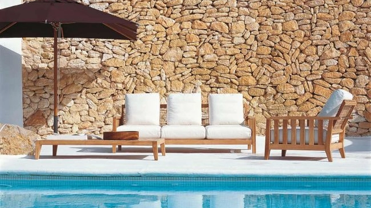 Divano Synthesis in teak, fibra sintetica e tessuto imbottito di Unopiu